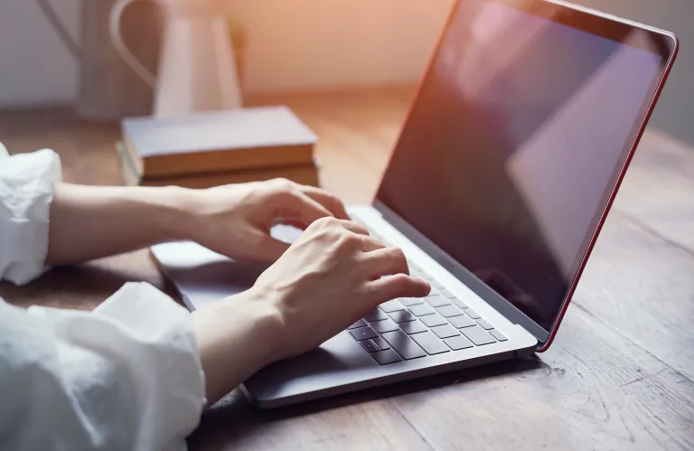 Ψηφίζουν για τηλεργασία στο δημόσιο