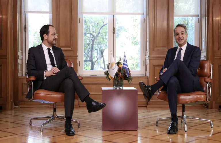 Μας δουλεύουν και δεν το κρύβουν