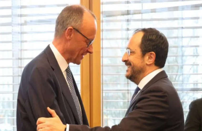 Αυτή είναι η ατζέντα θεμάτων που θα συζητήσουν Χριστοδουλίδη - Μερτς στη Γερμανία