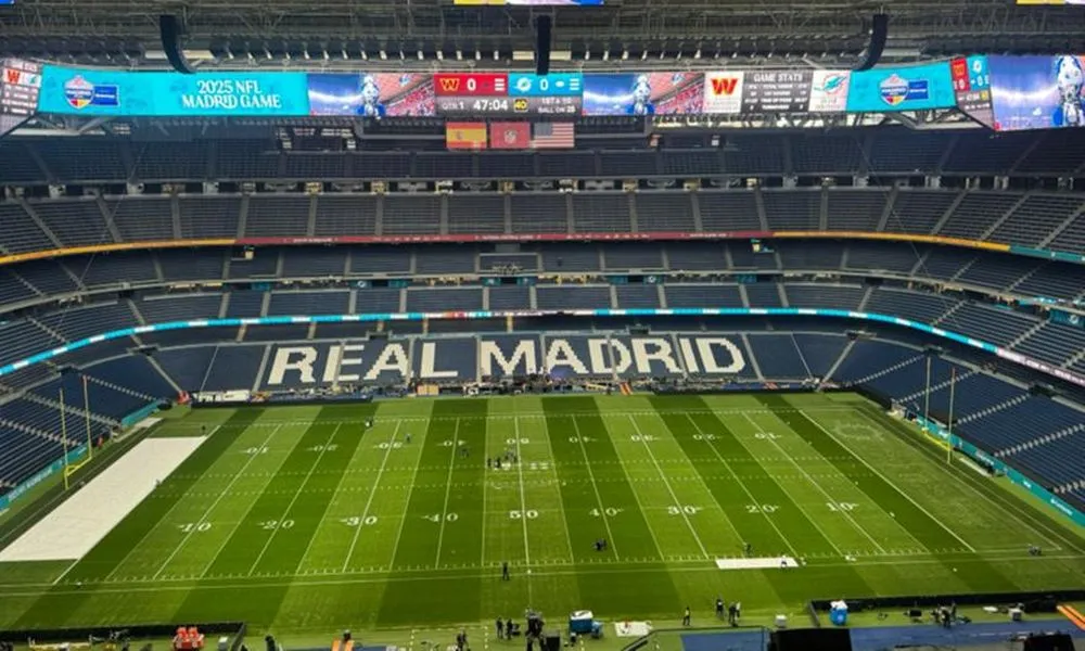 To «Μπερναμπέου» μετατράπηκε σε γήπεδο American football!