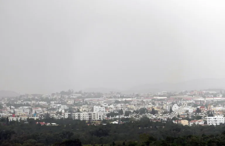 Ο Δρ Μαλάς κρούει τον κώδωνα του κινδύνου: «Η Λευκωσία πνίγεται από τα μικροσωματίδια» (ηχητικό)