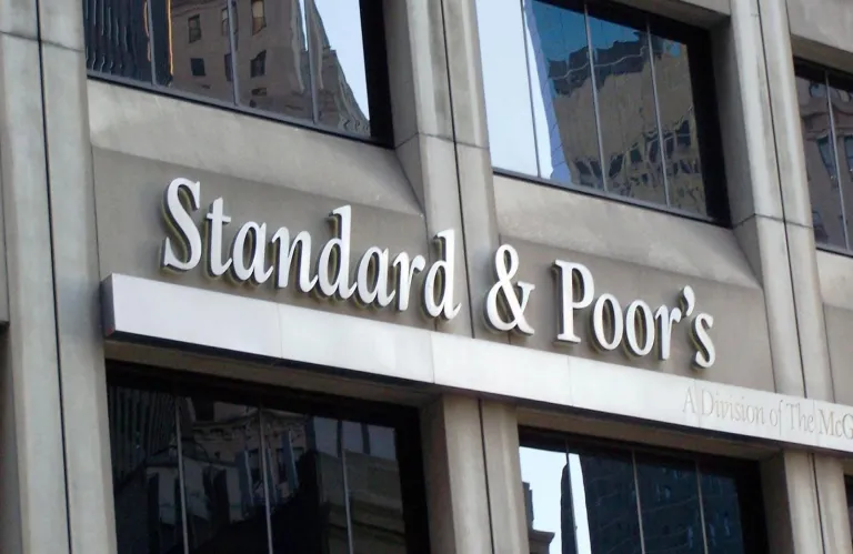 Επιβεβαίωση αξιολογήσεων Κύπρου από S&P, αναβάθμιση προοπτικών σε θετικές