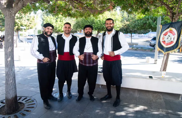 Κορυφώθηκαν οι εκδηλώσεις του 1ου Φεστιβάλ Πολιτισμού και Λαογραφίας στην Πλατεία Κέννεντυ