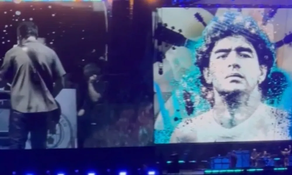 Oι Oasis αφιέρωσαν το «Live Forever» στον Μαραντόνα και αποθεώθηκαν στην Αργεντινή
