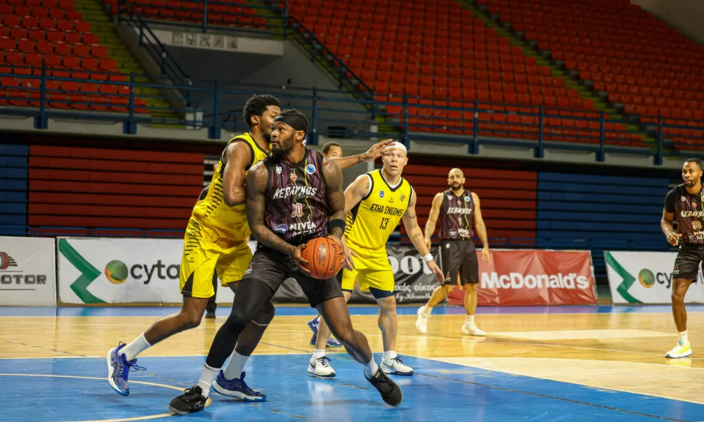 Διπλό κι έκτη διαδοχική νίκη για τον Κεραυνό