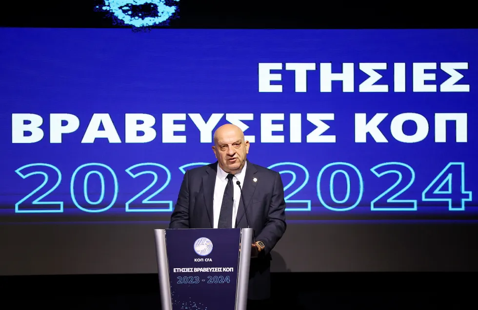 «Το πρωτάθλημα παίρνει η ομάδα που το αξίζει» - Τι είπε για τις απαγορεύσεις για τους οπαδούς
