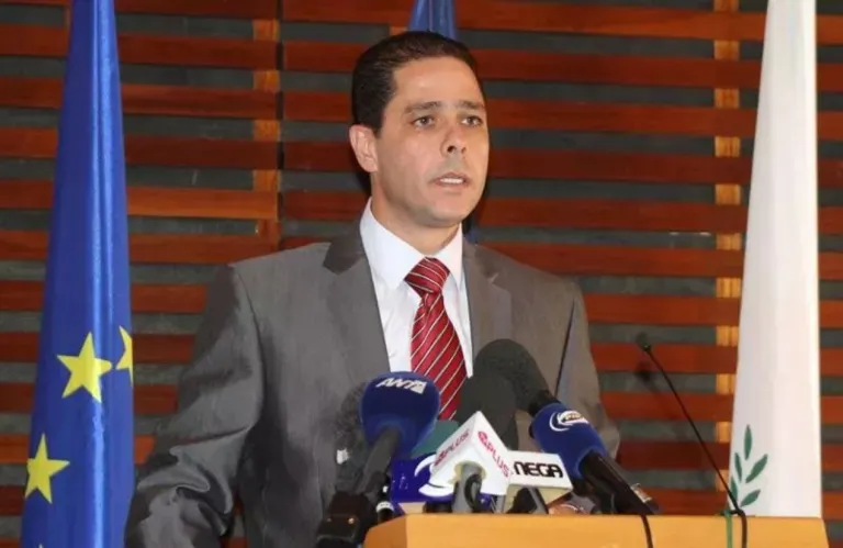 Ο Κατσουνωτός απαντά στον Κρις Τριανταφυλλίδη: Οι υποθέσεις λύνονται στα Δικαστήρια, όχι στα δελτία Τύπου