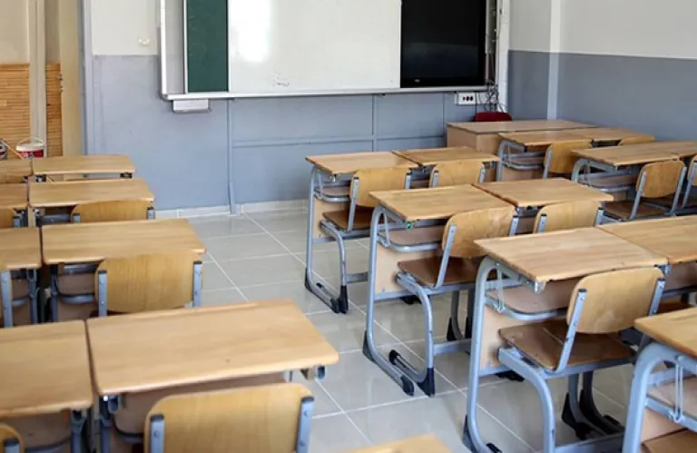 Εντιμότατε κ. Ταλιαδώρε, παραιτηθείτε