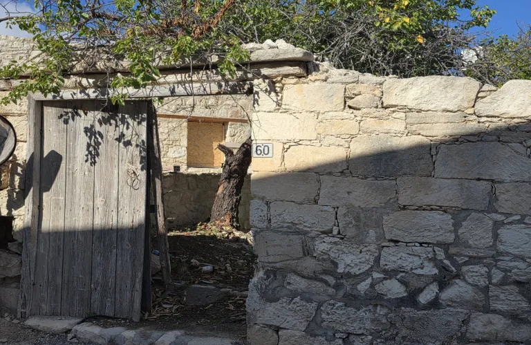 Χάραξη του οδικού δικτύου εντός τουριστικών και παραθεριστικών περιοχών ζητά ο κοινοτάρχης Νέου Χωρίου