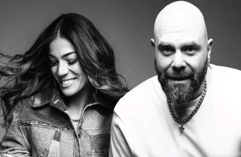 Φωταγώγηση Χριστουγεννιάτικου Δέντρου με Ήβη Αδάμου και Stavento