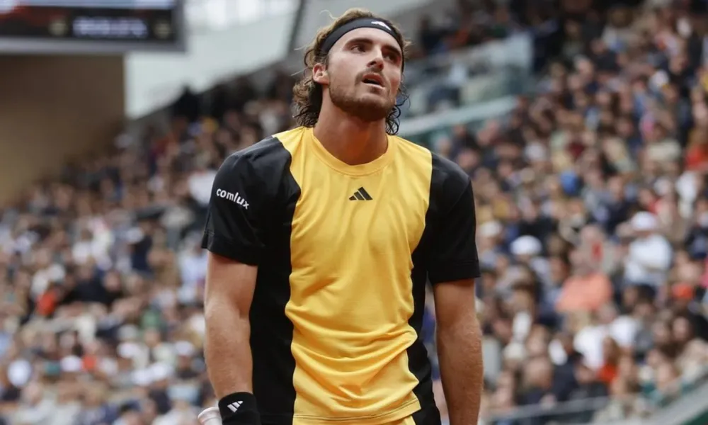 Τσιτσιπάς: «Μην με ρωτάτε τι μέρα είναι, είμαι στα σύννεφα»