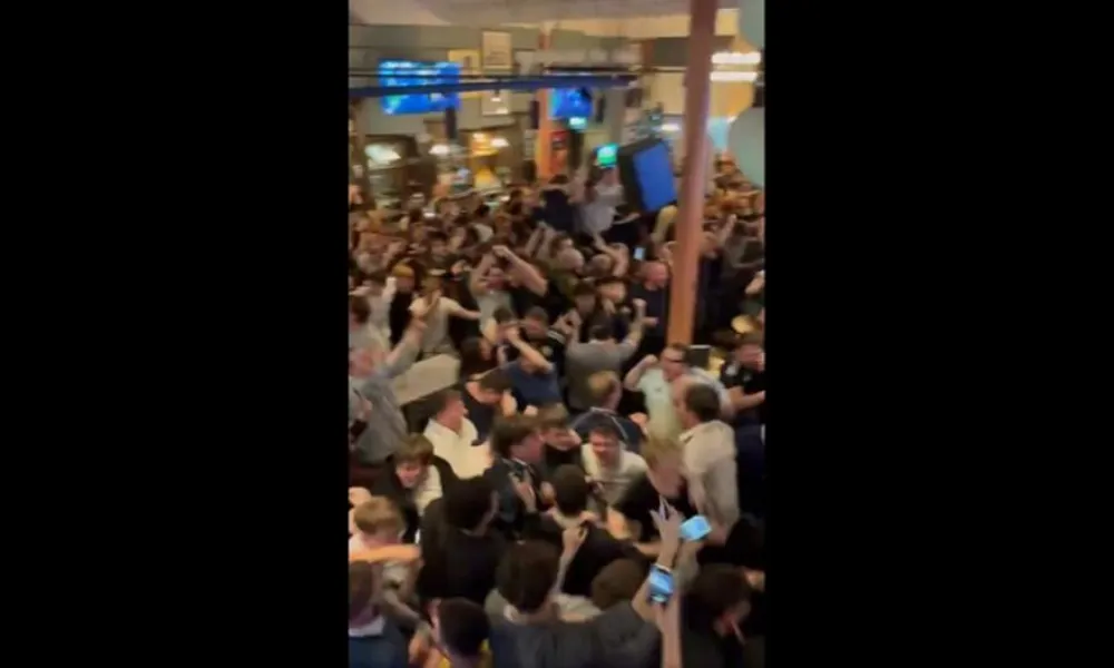 Τρέλα σε όλη τη Σκωτία – Εικόνες από τους πανηγυρισμούς για την πρόκριση στο Μουντιάλ