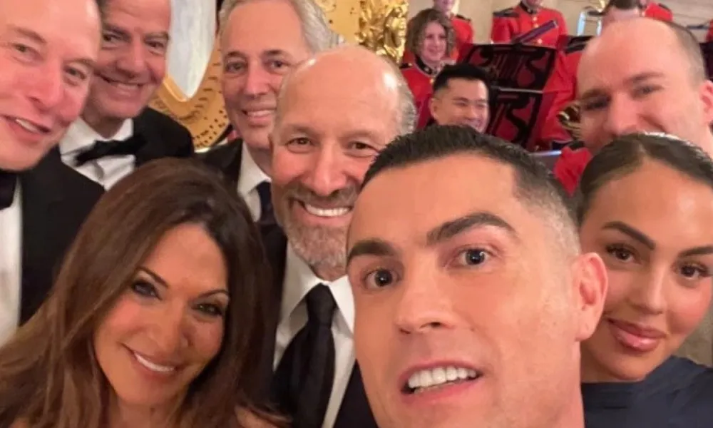 Ποιοι είναι όλοι αυτοί δίπλα στον Κριστιάνο Ρονάλντο;