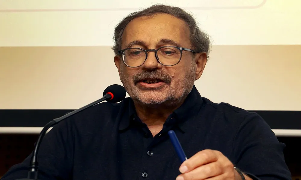 Δημήτρη, καλοτάξιδο το βιβλίο σου!