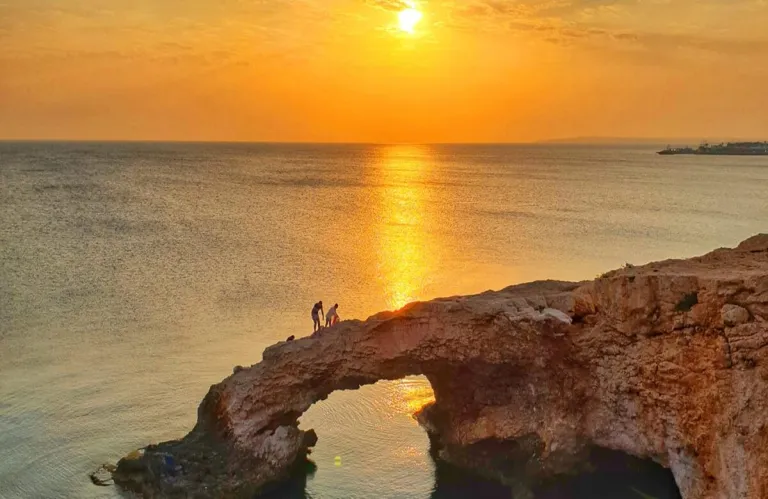 Καλοκαιρινό comeback: Ζέστη και αίθριος καιρός όλο το τριήμερο