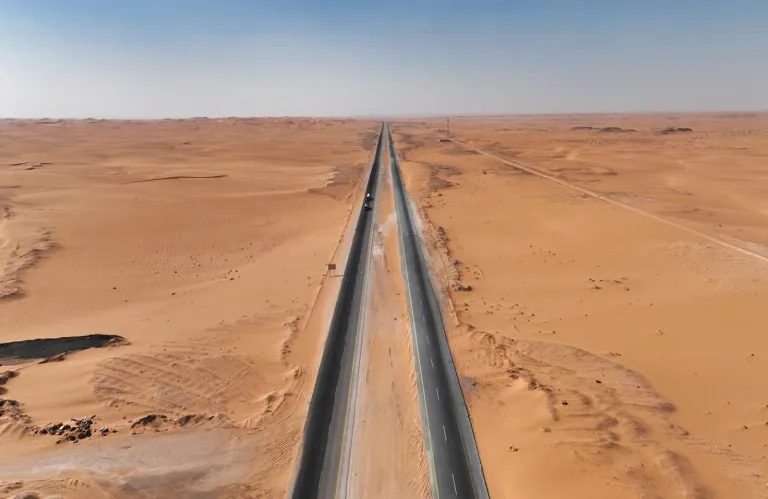 Αυτή είναι η μεγαλύτερη ευθεία στον πλανήτη - Πάνω από 800 χιλιόμετρα χωρίς καμία στροφή