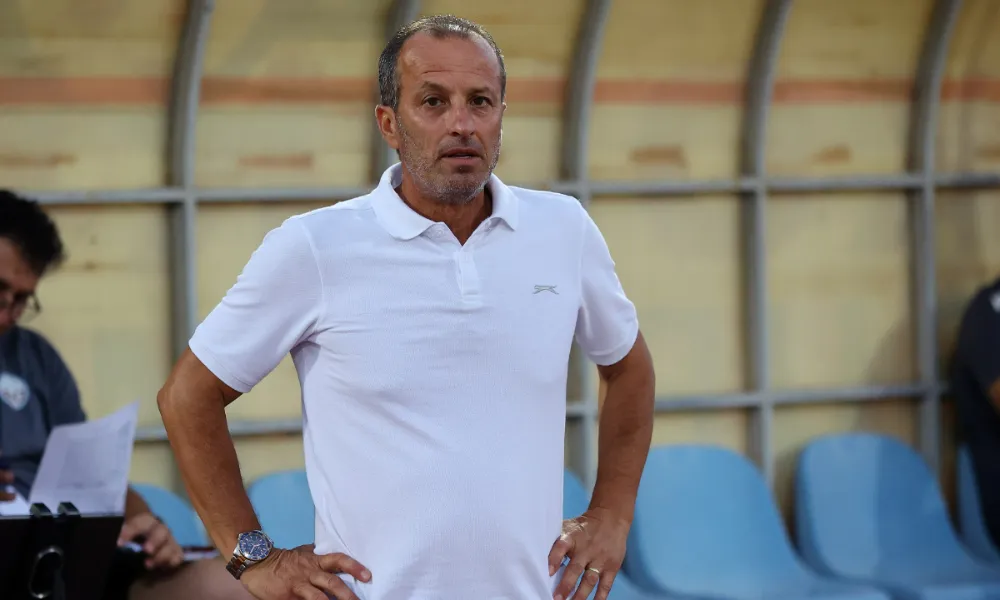 Βλέπει προπονητές αλλά βλέπει σοβαρά και την Ανόρθωση