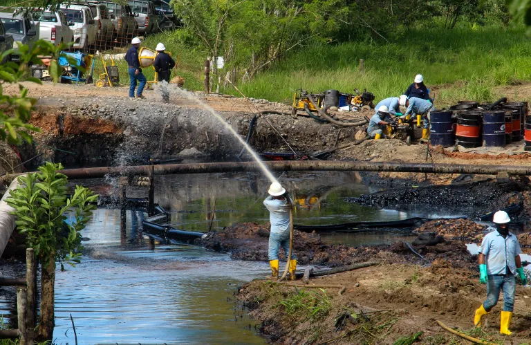 Έγκαιρη παρέμβαση σε διαρροή πετρελαίου
