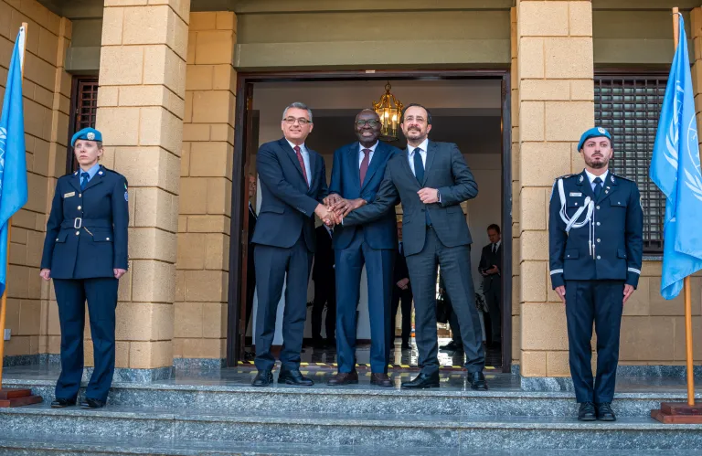 Ελπίδες ότι κάτι αρχίζει να κινείται στο Κυπριακό μετά την πρώτη συνάντηση Χριστοδουλίδη - Έρχιουρμαν