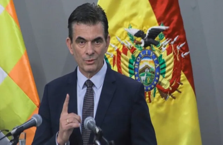 Ο πρόεδρος της Βολιβίας καταργεί το υπουργείο Δικαιοσύνης