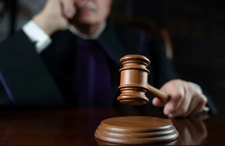 Υπό οκταήμερη κράτηση ο 58χρονος για φόνου εκ προμελέτης