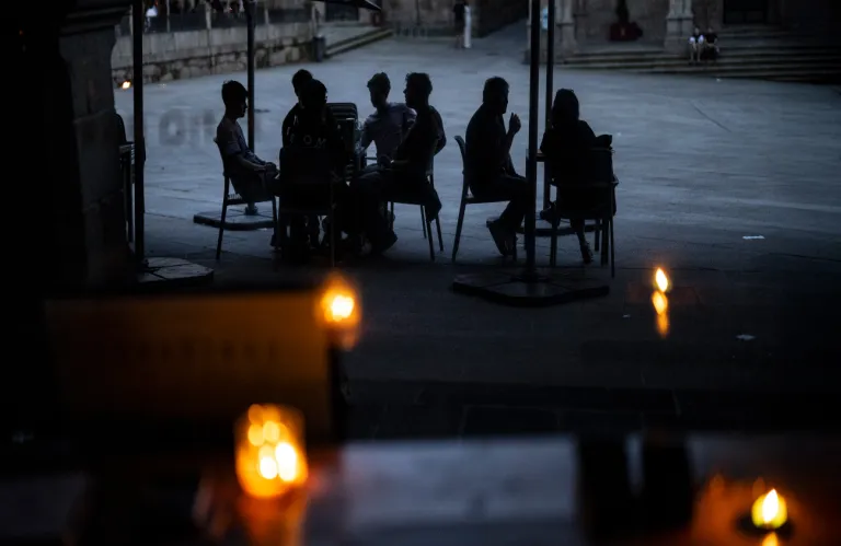 Τι θα συνέβαινε αν μέναμε χωρίς ίντερνετ για μια ημέρα – Γιατί τα blackout ανησυχούν τους ειδικούς