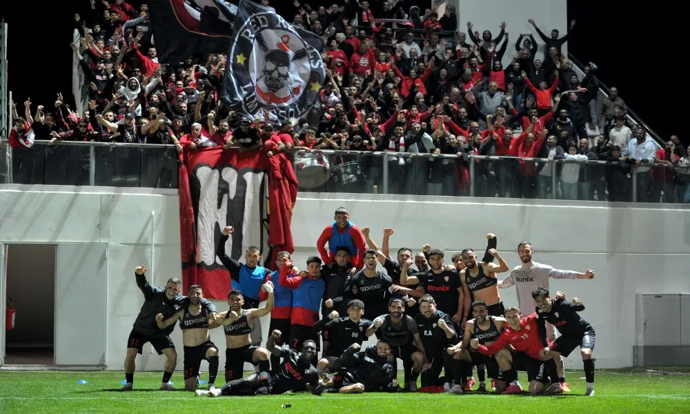 Αφεντικό η Νέα Σαλαμίνα!