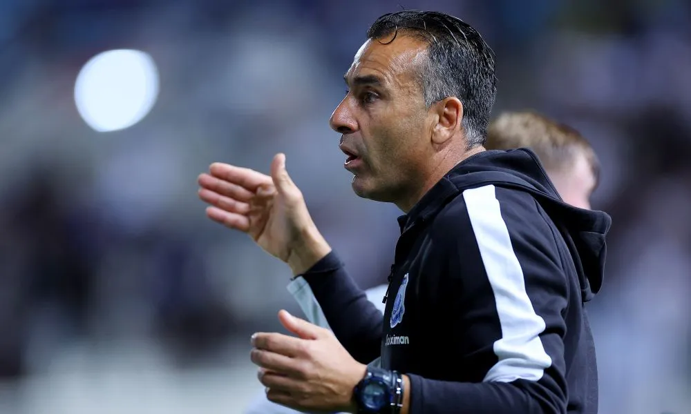 Ενδεκάδα με Βέισμπεκ από Αυγουστή