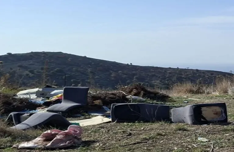 ΠΠΟΧ : Σκουπιδότοποι παντού και μετά μιλάμε για “αγάπη για τον τόπο μας”