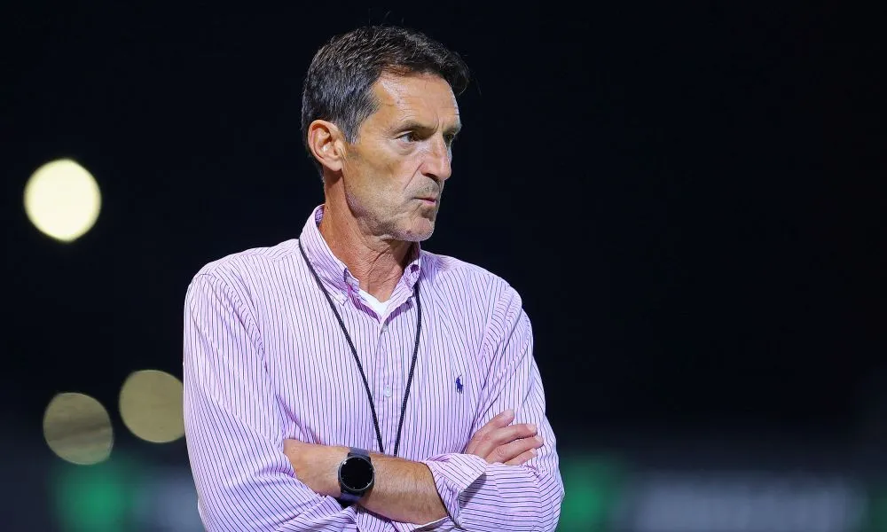 Γιανέφσκι: «Όχι, δεν είναι στις σκέψεις μου να παραιτηθώ»