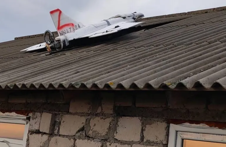 Ρωσικό drone κατέληξε σε στέγη σπιτιού στη Μολδαβία - Συνεχείς παραβιάσεις (φώτο)