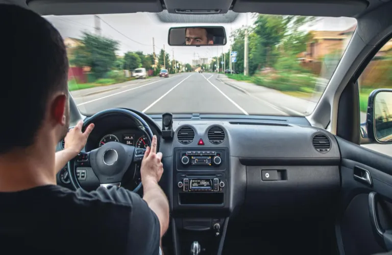 Κύμα κατασχέσεων διπλωμάτων: Τι αλλάζει σε όλη την Ευρώπη, ποιοι θα χάσουν την άδεια οδήγησης