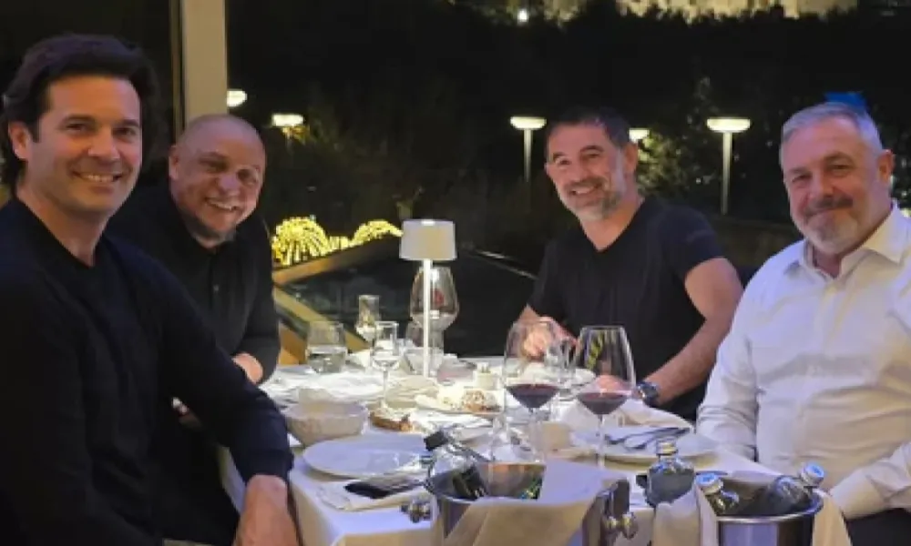 Ο Καραγκούνης δείπνησε μαζί με τον Ρομπέρτο Κάρλος και τον Σολάρι