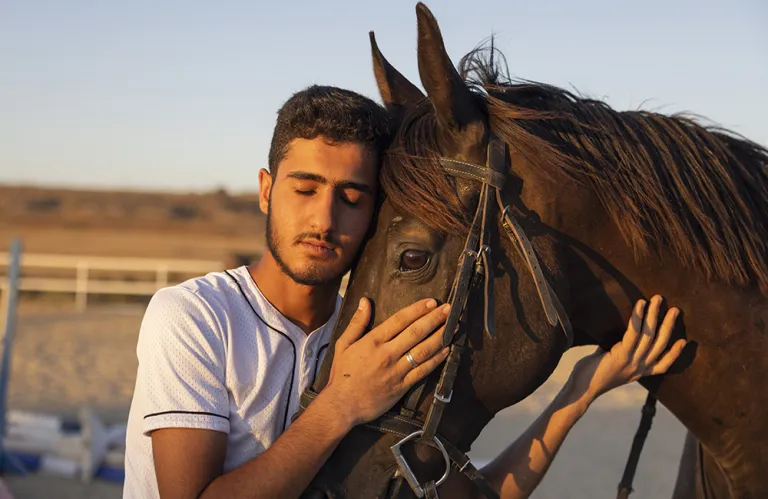 «Face Forward …into my home» |Η έκθεση στο Δημοτικό Θέατρο Λευκωσίας θα παραμείνει ανοικτή μέχρι τις 30 Δεκεμβρίου 2025