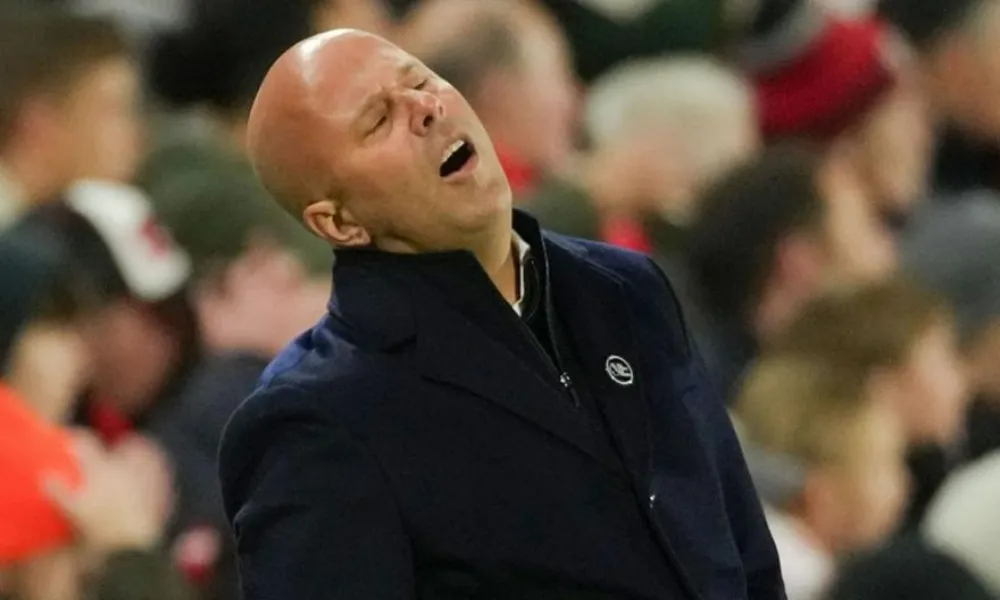 Δύο νίκες αλλιώς... Το τελεσίγραφο του διοικητικού συμβουλίου στον Άρνε Σλοτ