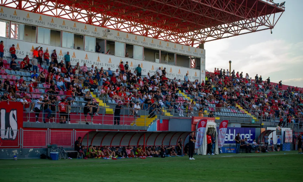 Πλήρωσε σε ενάμιση έτος €69.850 η Νέα Σαλαμίνα, γι' αυτό παίρνει μέτρα