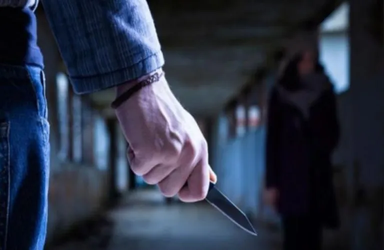 Το μαχαίρι της στυγερής δολοφονίας του 26χρονου φέρεται να εντόπισε η Αστυνομία