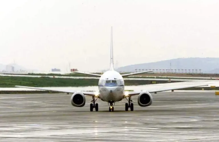 Γιατί καθηλώνονται χιλιάδες Airbus: «Τρέχουν» οι αεροπορικές -Τι συμβαίνει με την ηλιακή ακτινοβολία