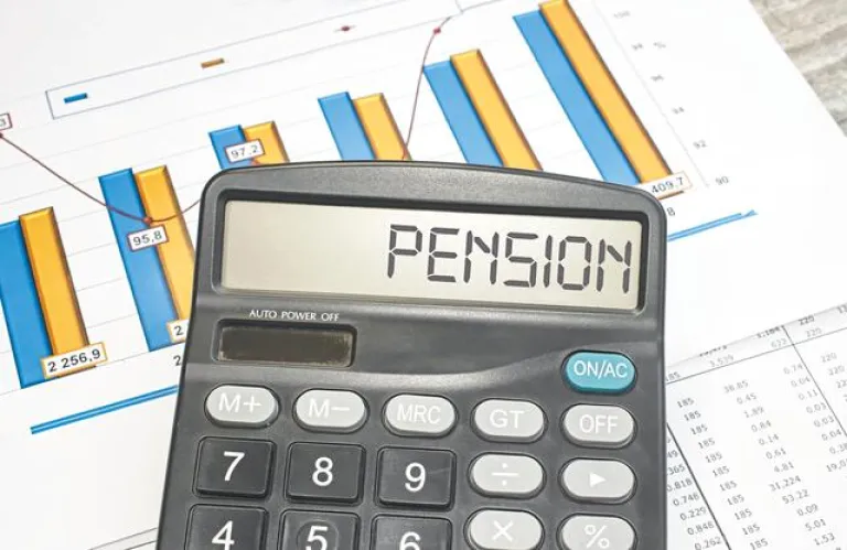 Υπό πίεση τα συνταξιοδοτικά συστήματα