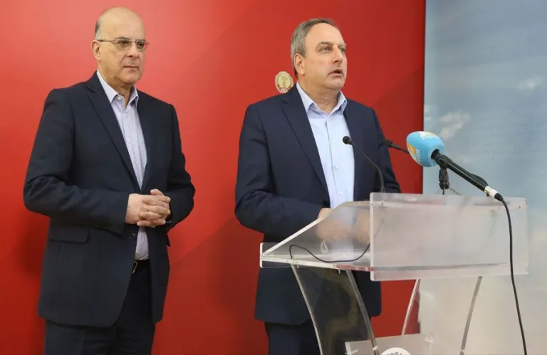 Εκνεύρισαν τη ΔΗΠΑ τα περί «σωματοφύλακα των τραπεζών» - Σκληρή απάντηση προς το ΑΚΕΛ