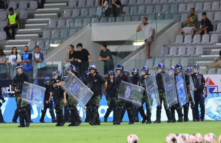 Βία στα γήπεδα και η ευθύνη του κράτους