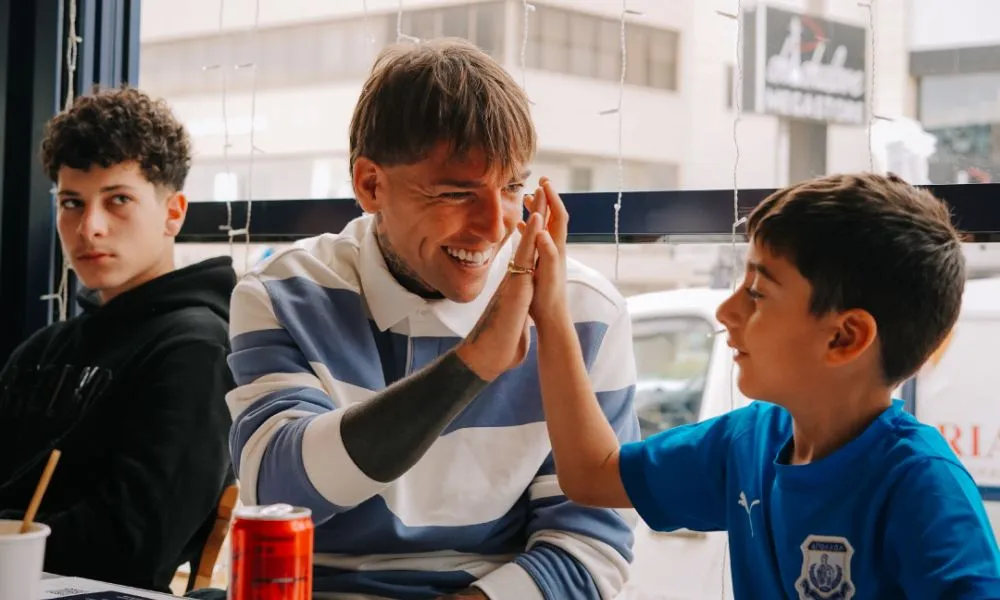 ΦΩΤΟ: To «ραντεβού» Τόμας-Καστέλ με φίλους του Απόλλωνα