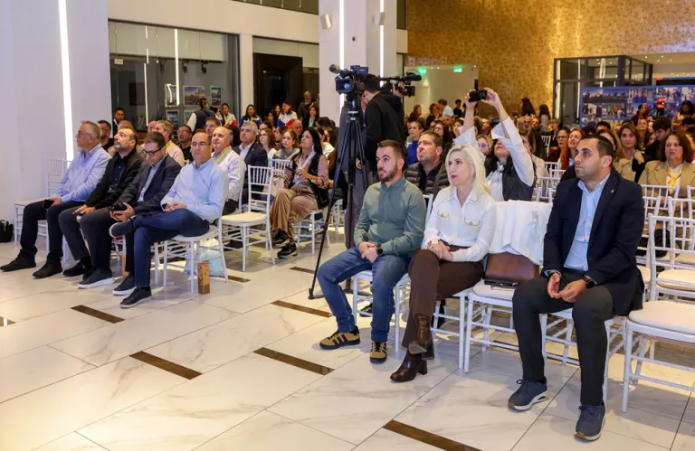 Τιμήθηκαν οι εθελοντές του 8ου Radisson Blu Διεθνούς Μαραθωνίου Λάρνακας