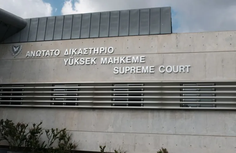 Στη Βουλή η μπάλα για το ανέλεγκτο ΓΕ