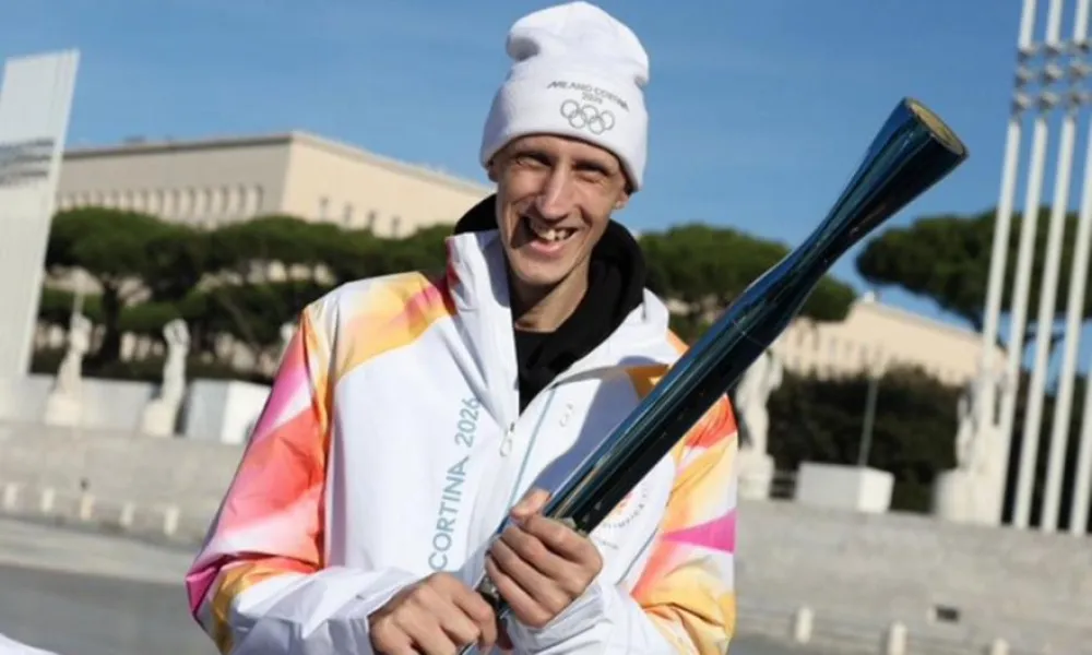 Έφτασε η Ολυμπιακή φλόγα στη Ρώμη: Από τους πρώτους λαμπαδηδρόμους ο Πολονάρα!