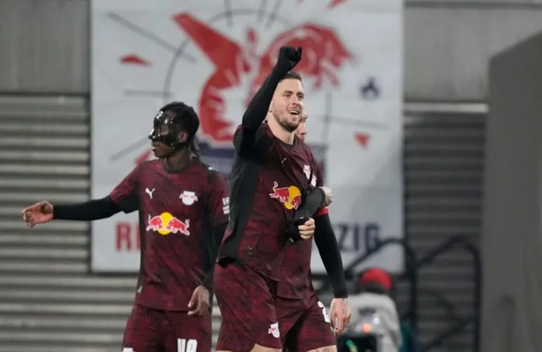 Διέλυσε την Άιντραχτ με εξάρα η Λειψία