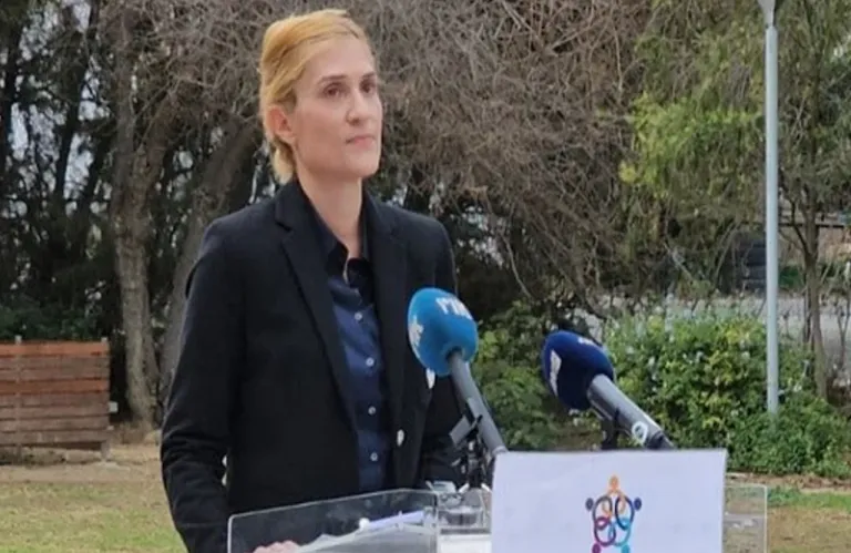 Η άριστη Άννα Αριστοτέλους