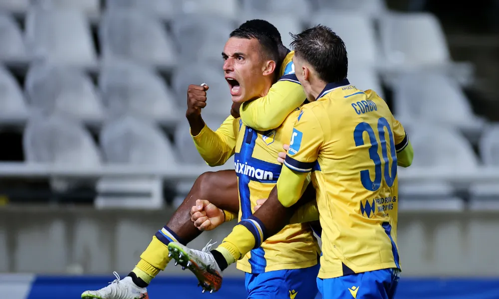 «Μίλησε» η φανέλα, ο ΑΠΟΕΛ πάτησε γκάζι απέναντι στον Άρη και φώναξε παρών!