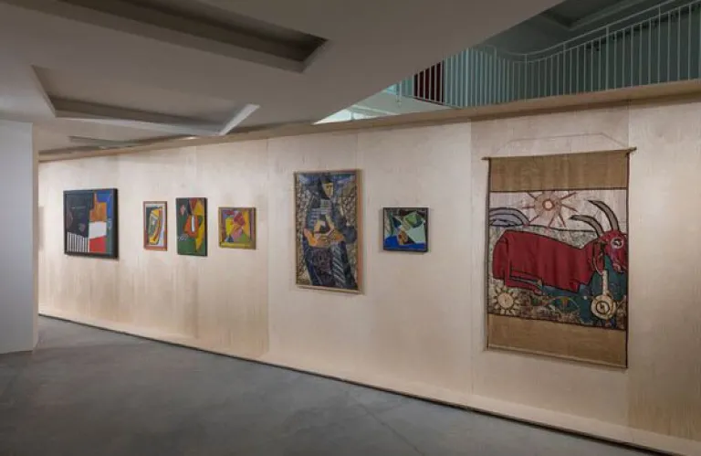 Τα δέκα μέλη της Επιτροπής Επιλογής Έργων Τέχνης