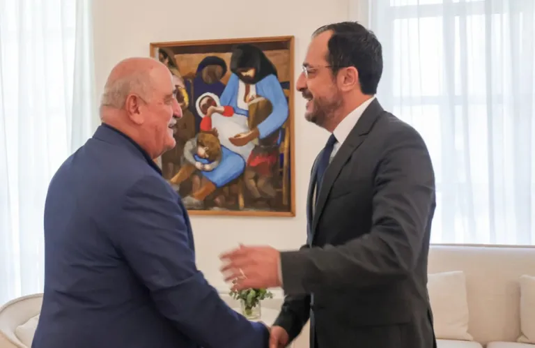 Θορύβησε τον Πρόεδρο Χριστοδουλίδη η απουσία της ΕΔΕΚ – Το «φλερτ με την Ακροδεξιά» και όσα λέχθηκαν στο Πολιτικό Γραφείο